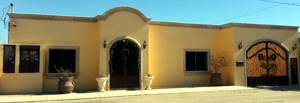 Rockypoint Hideaway Condo Park/Front Entrance/Free Parking